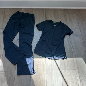 Dark Gray Healing Hands top and drawstring pant scrub set size XXS